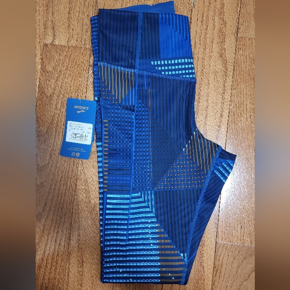 Brooks Semi- Compressive Full Length Leggings